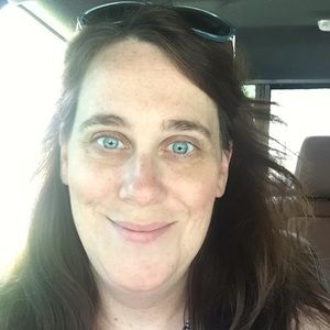 Meet your Posher, Lindsey